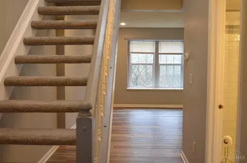 Entry Way - 5609 Regimental Pl, Cincinnati, OH 45239 photo 1 of 6