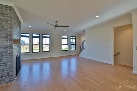 2913 Three Oaks Ln, Cincinnati, OH 45209 photo 7