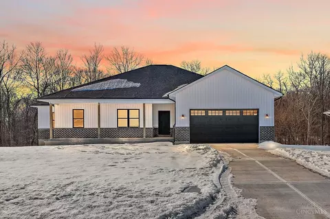 1413 Waycross Rd, Forest Park, OH 45240