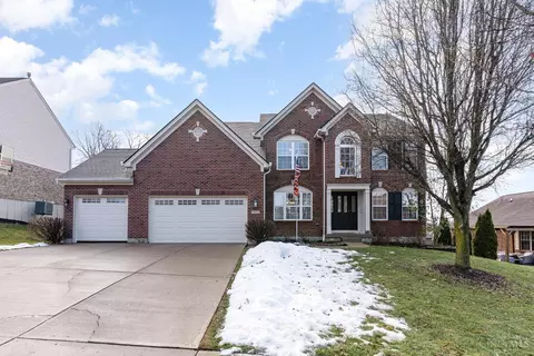 2145 Ross Estates Dr, Hamilton, OH 45013