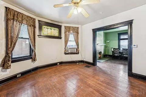 3480 Vine St, Cincinnati, OH 45220 photo 6
