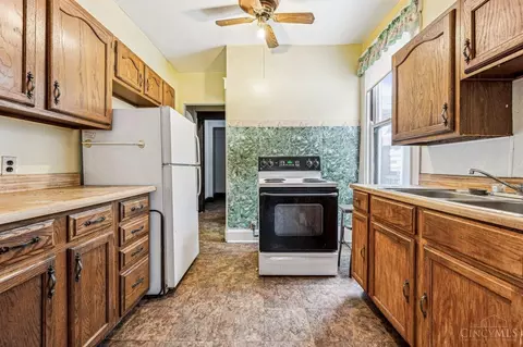 3480 Vine St, Cincinnati, OH 45220 photo 11
