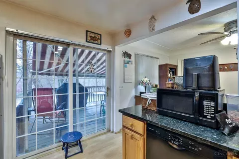 9760 Playtime Ln, Cincinnati, OH 45231 photo 11