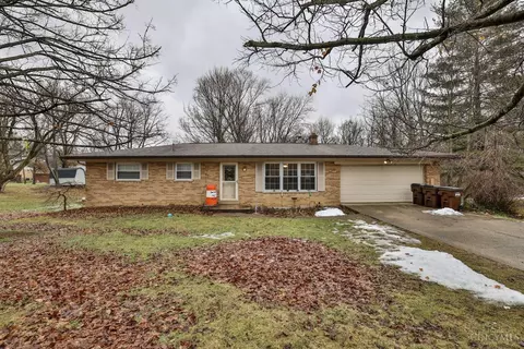 9760 Playtime Ln, Cincinnati, OH 45231