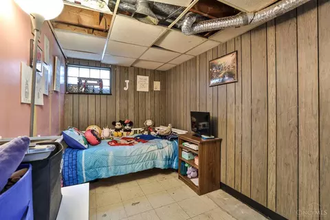9760 Playtime Ln, Cincinnati, OH 45231 photo 17