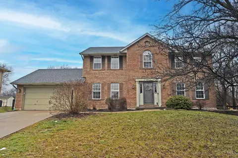 7932 Chantilly Dr, West Chester, OH 45069