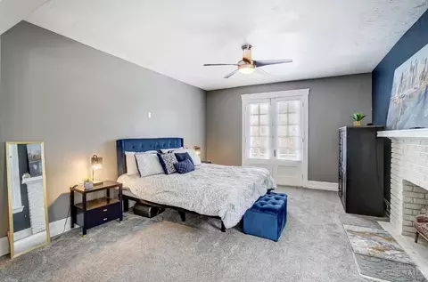Bedroom - 215 Mitchell Ave, Cincinnati, OH 45217 photo 1 of 8