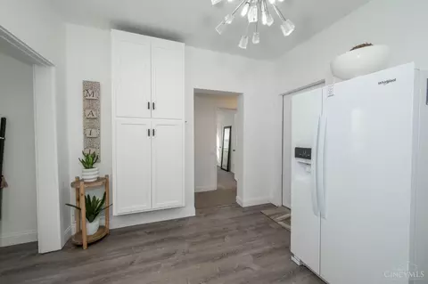 Entry Way - 705 Elm Ct, Reading, OH 45215 photo 5 of 5