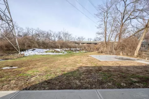 Exterior - 705 Elm Ct, Reading, OH 45215 photo 10 of 11
