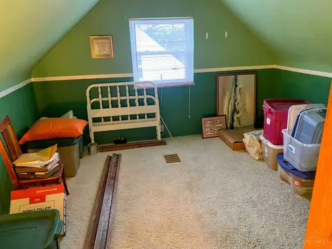 Bedroom - 1054 Covedale Ave, Cincinnati, OH 45238 photo 3 of 3