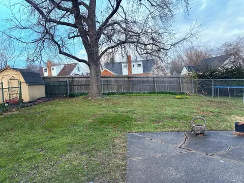 Exterior - 1054 Covedale Ave, Cincinnati, OH 45238 photo 3 of 4
