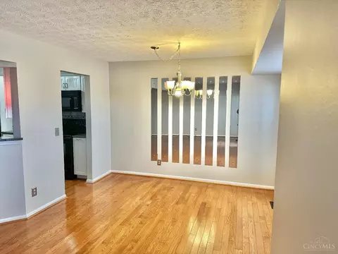 6806 Sandharbor Ct, Hamilton Township, OH 45039 photo 4