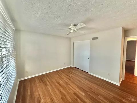 6806 Sandharbor Ct, Hamilton Township, OH 45039 photo 23
