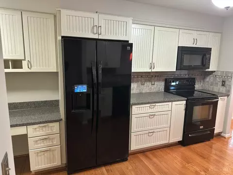 6806 Sandharbor Ct, Hamilton Township, OH 45039 photo 3