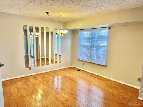 6806 Sandharbor Ct, Hamilton Township, OH 45039 photo 27