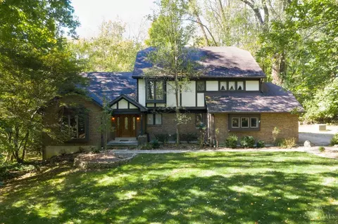 1078 Hickory Ridge Ln, Loveland, OH 45140