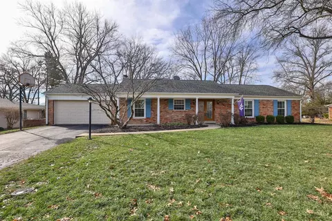 5715 Beechnut Dr, Anderson Twp, OH 45230