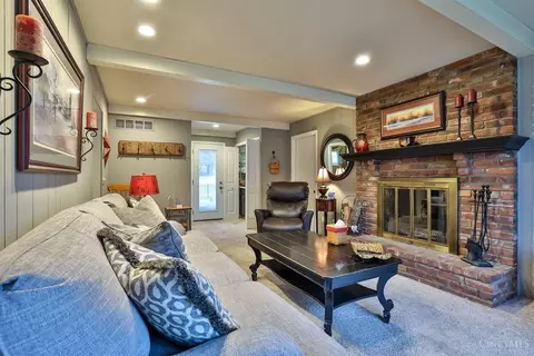 1289 Linneman Rd, Cincinnati, OH 45238 photo 11