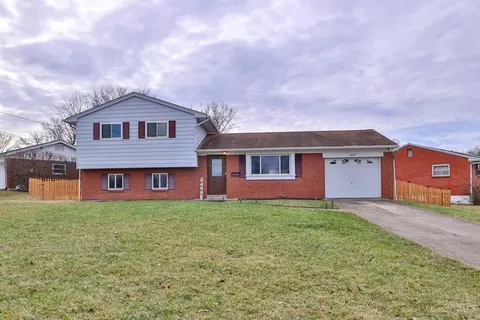 10697 Thornview Dr, Sharonville, OH 45241