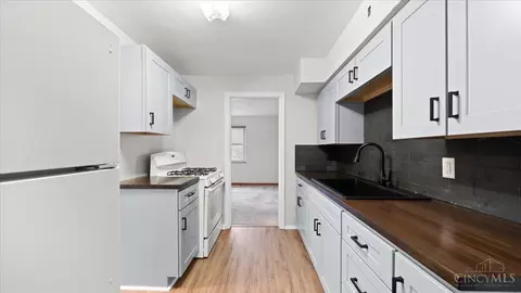 Kitchen - 6508 Merwin Ave, Cincinnati, OH 45227 photo 2 of 5
