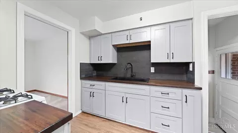 Kitchen - 6508 Merwin Ave, Cincinnati, OH 45227 photo 4 of 5
