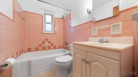 Bath - 6508 Merwin Ave, Cincinnati, OH 45227 photo 1 of 2