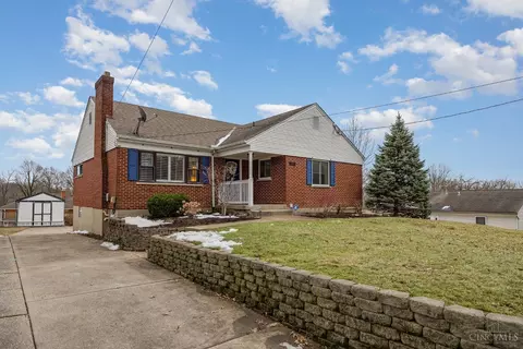 6400 Elwynne Dr, Silverton, OH 45236