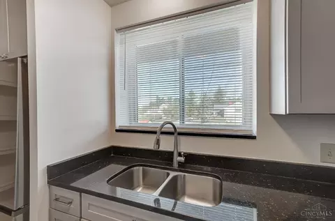 3790 W Fork Rd, Cincinnati, OH 45247 photo 9