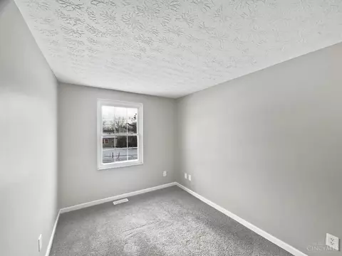 10353 Hawkhurst Dr, Cincinnati, OH 45231 photo 16