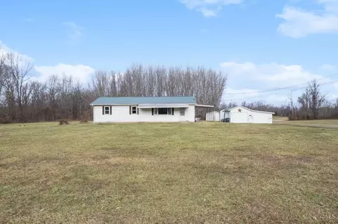 945 Hopewell Rd, Felicity, OH 45120
