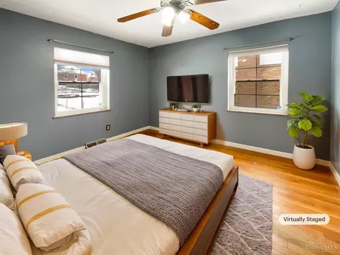 Bedroom - 952 Edgetree Ln, Cincinnati, OH 45238 photo 1 of 6