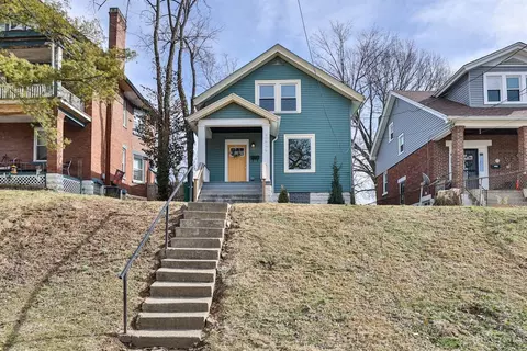 3444 Fernside Pl, Cincinnati, OH 45207