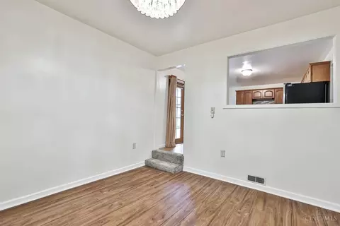 Dining - 2487 Aquarius Dr, Cincinnati, OH 45231 photo 1 of 2