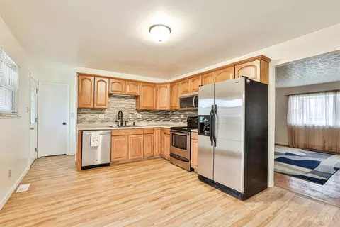 Kitchen - 2487 Aquarius Dr, Cincinnati, OH 45231 photo 1 of 4