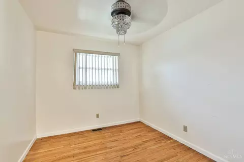 Bedroom - 2487 Aquarius Dr, Cincinnati, OH 45231 photo 5 of 7