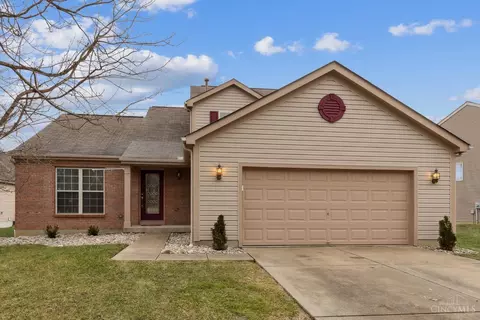 3651 Legend Oaks Dr, Amelia, OH 45102