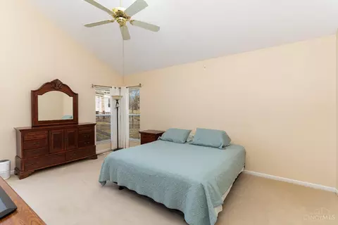 Bedroom - 1096 Castlebay Dr, Cincinnati, OH 45245 photo 1 of 4