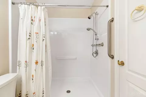 446 Napa Ct, Cincinnati, OH 45255 photo 21