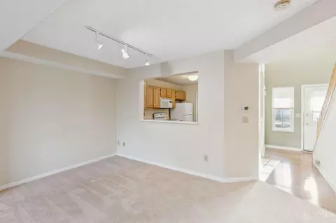 446 Napa Ct, Cincinnati, OH 45255 photo 10