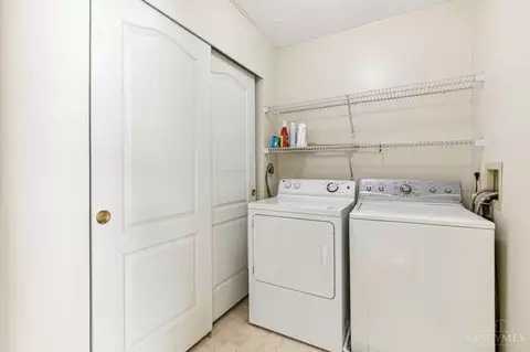 446 Napa Ct, Cincinnati, OH 45255 photo 25
