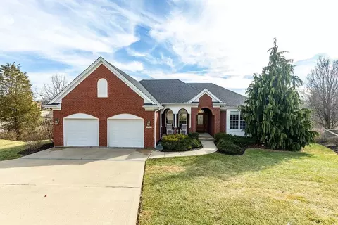 7701 Shadowleaf Ln, Colerain Twp, OH 45247