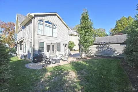 Exterior - 2527 Ritchie Ave, Cincinnati, OH 45208 photo 4 of 6