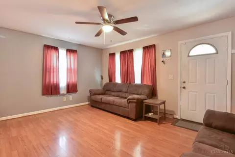 2033 Exeter St, Hamilton, OH 45015 photo 2