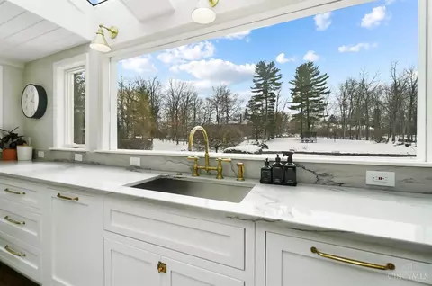Kitchen - 7405 Demar Rd, Cincinnati, OH 45243 photo 6 of 8