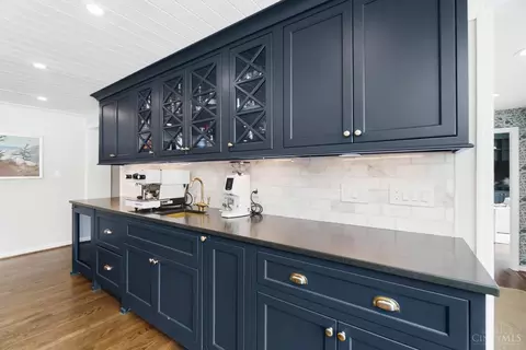 Kitchen - 7405 Demar Rd, Cincinnati, OH 45243 photo 7 of 8