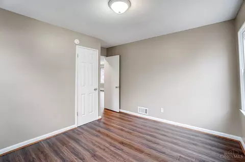 Bedroom - 8685 Wicklow Ave, Cincinnati, OH 45236 photo 4 of 4