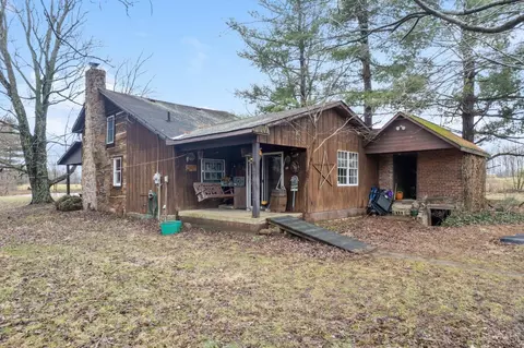 725 Oak Leaf Rd, Clay Twp, OH 45154 photo 3