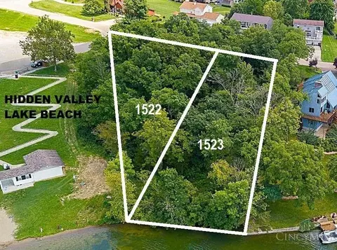 1522 Lakeview Dr, Lawrenceburg, IN 47025