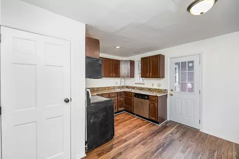8477 Monroe Ave, Cincinnati, OH 45236 photo 5