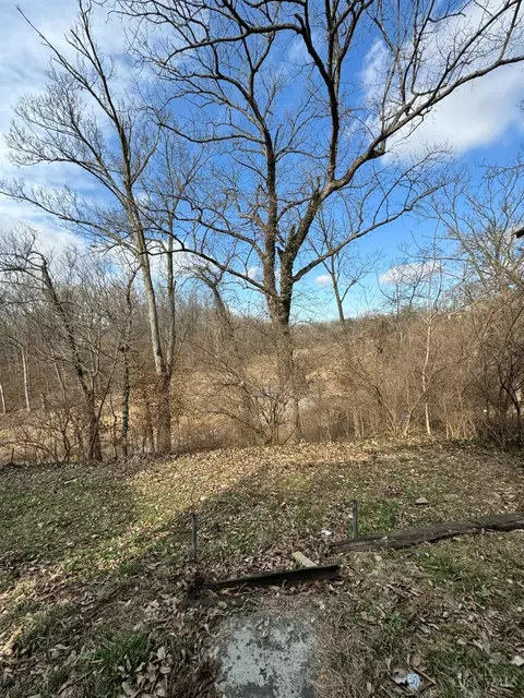 2635 Cora Ave, Cincinnati, OH 45211 photo 7